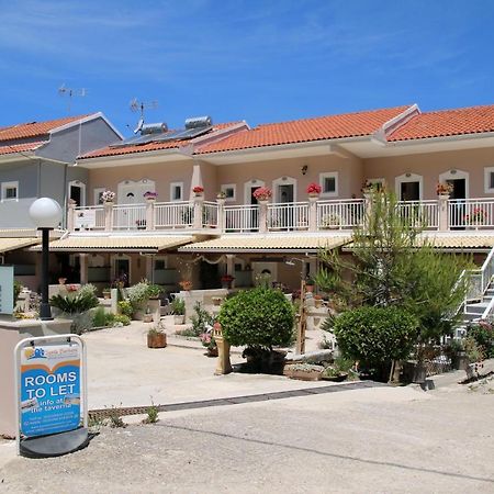 Santa Barbara Lakis Apartments Perivolion Exterior photo